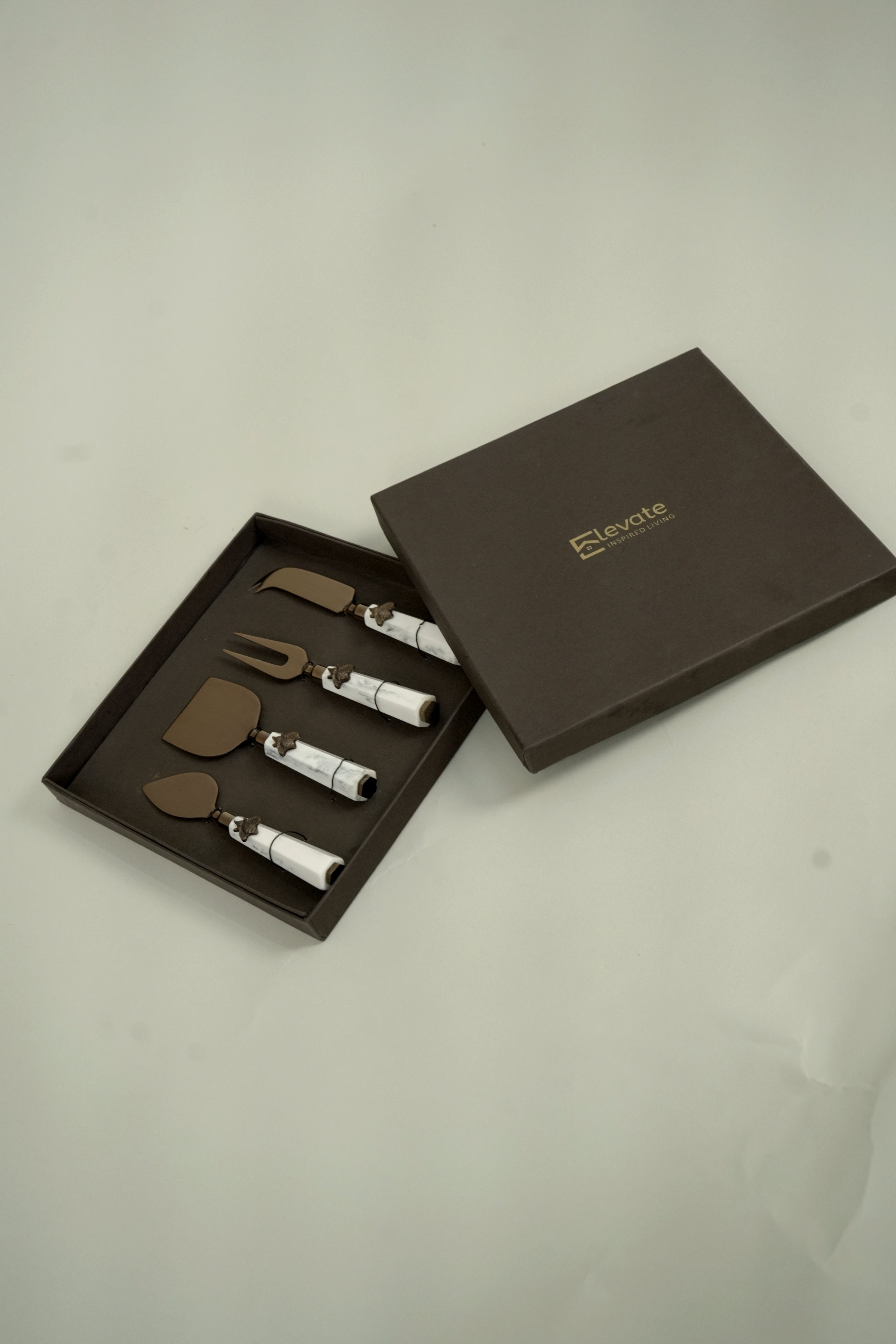 Golden Hive Cheese Knives (Set of 4 pcs)