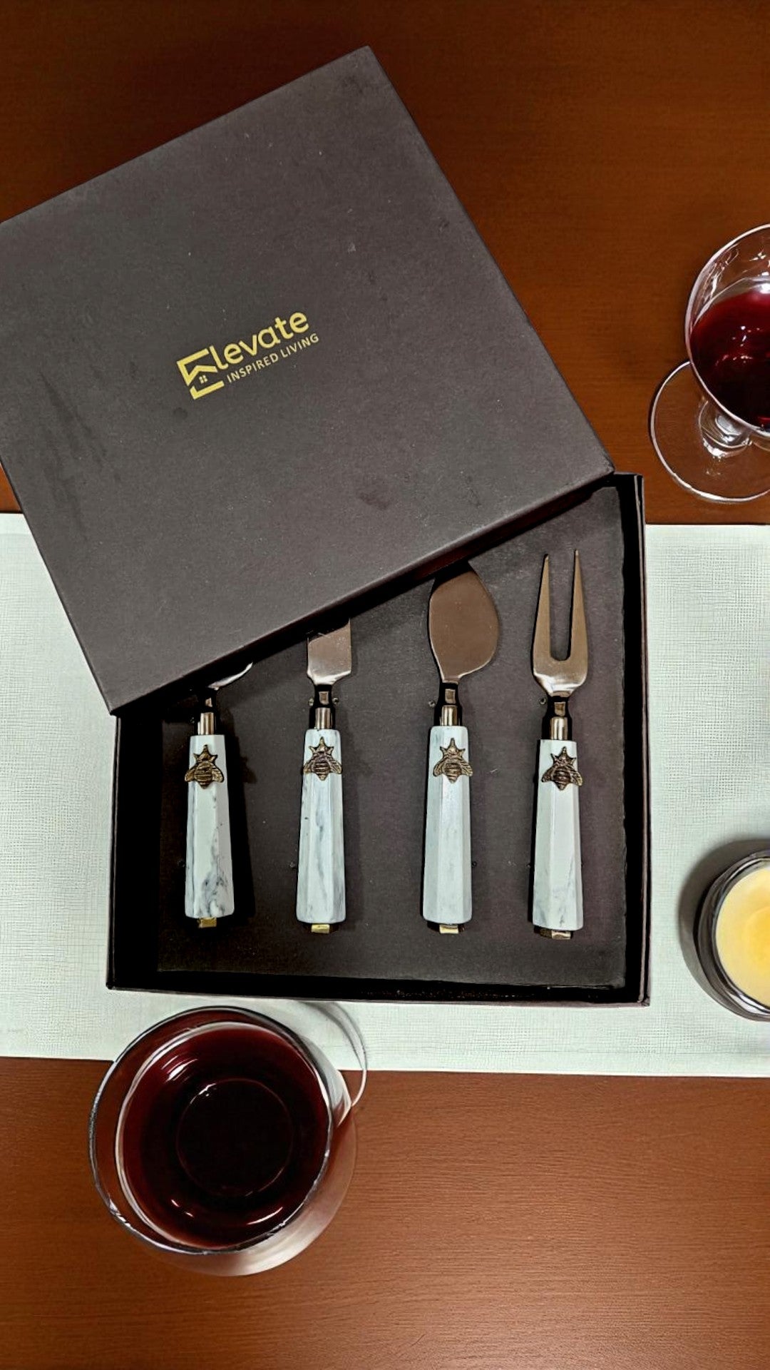 Golden Hive Cheese Knives (Set of 4 pcs)